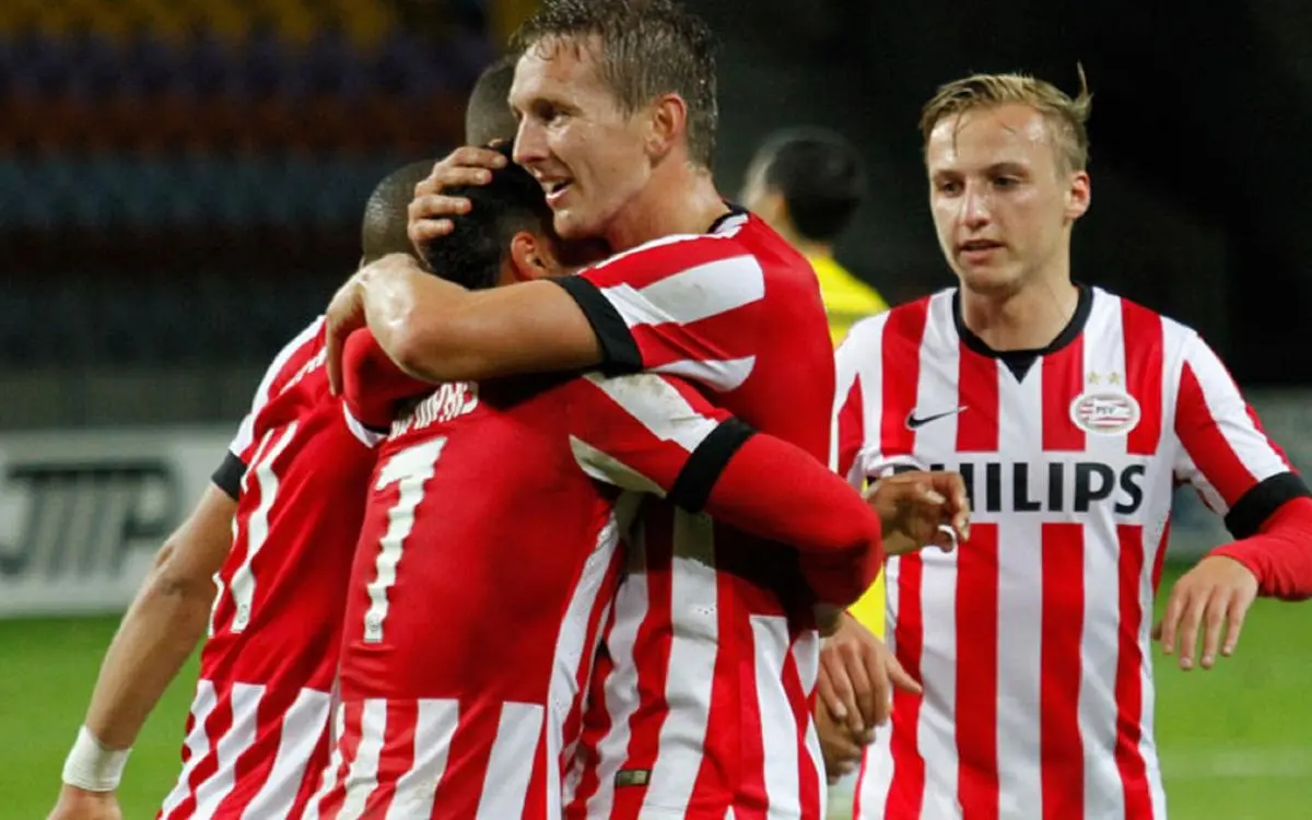 Prediksi PSV Eindhoven vs Feyenoord 4 Agustus 2024